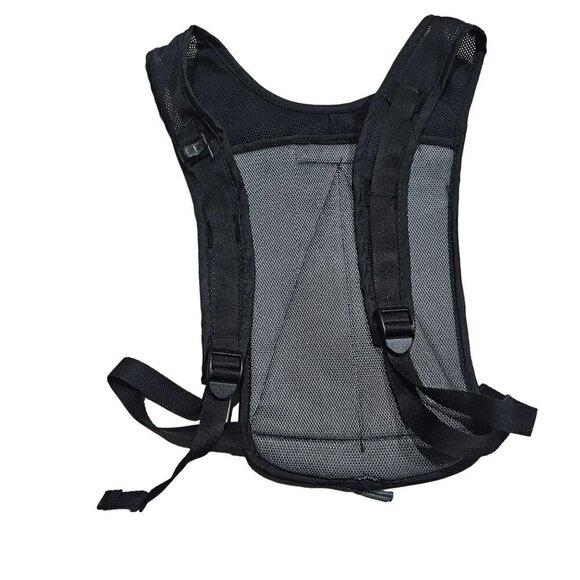 CamelBak HydroBak Hydration Pack 50 oz Lightweight Black & Gray Adjustable Strap - Picture 2 of 7
